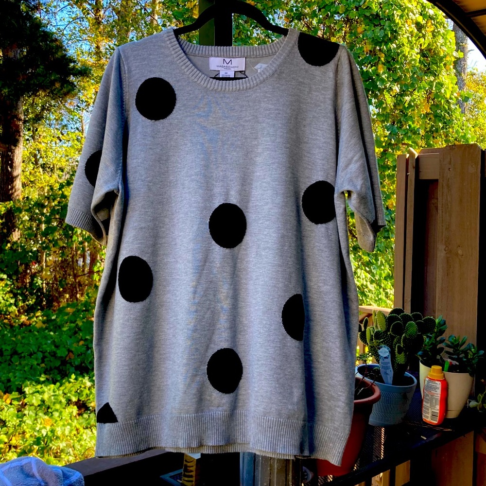 Plus size sweater by Magaschoni- 2x